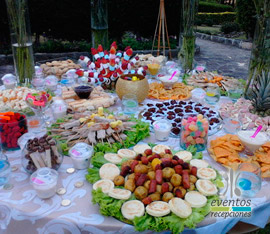 evento de coctel y pasabocas deliciosos pasabocas para eventos empresariales